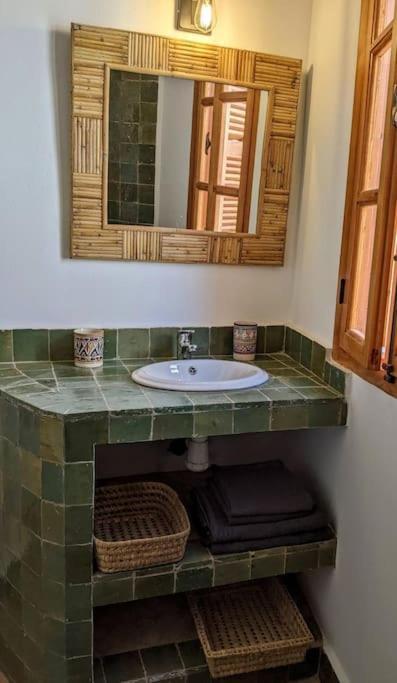 Dar Weldi, Maison Au Coeur De La Kasbah Танжер Екстериор снимка